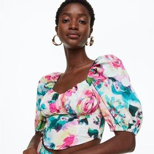 Floral puff-sleeved Blouse
